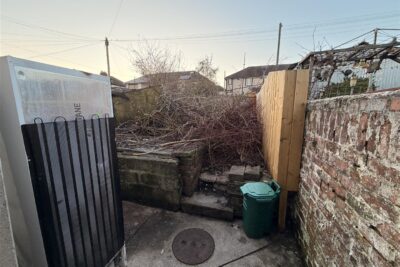 house for rent commercial street