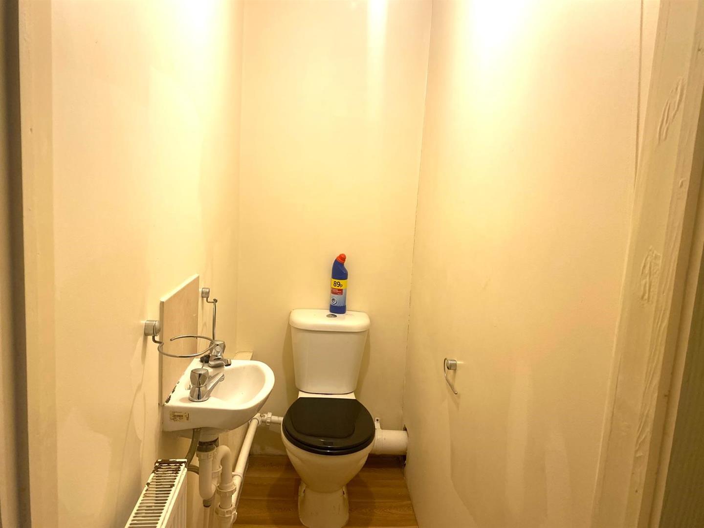 room for rent queen street