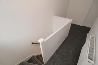 house - terraced for rent fox street