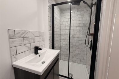 house - terraced for rent fox street