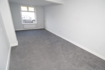 house - terraced for rent seymour street