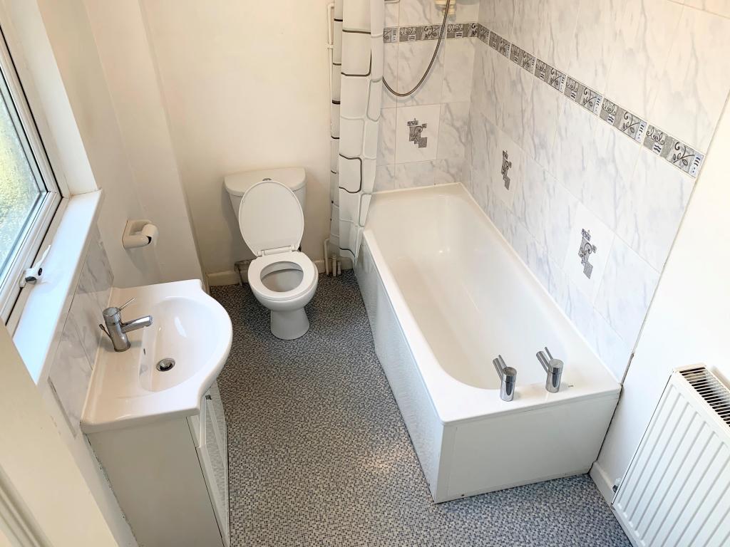 house - terraced for rent rickards street