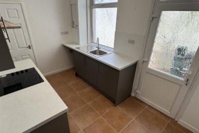 house - terraced for rent herbert street