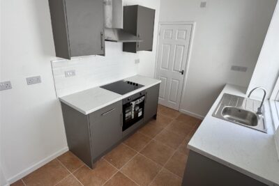 house - terraced for rent herbert street