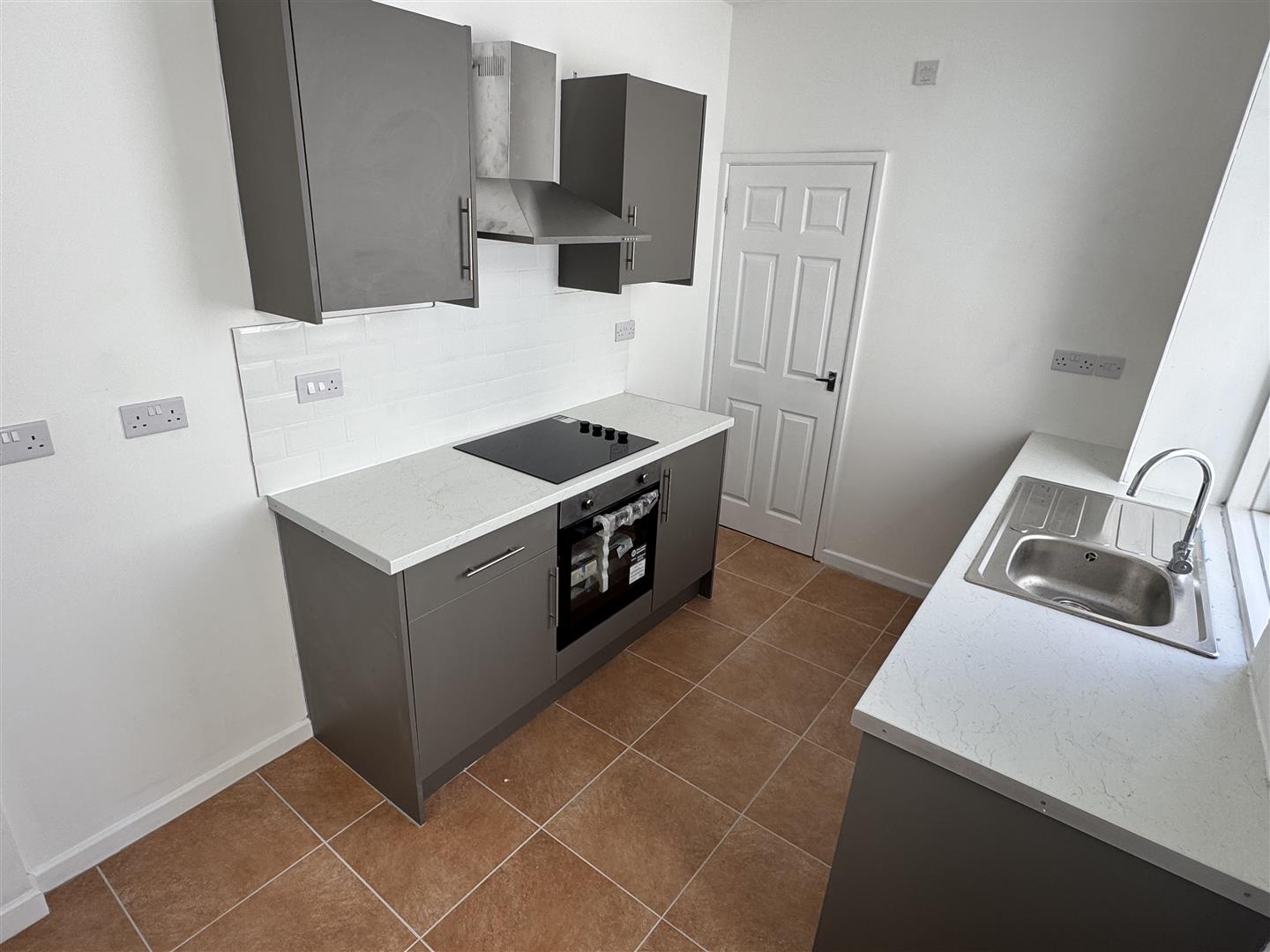 house - terraced for rent herbert street