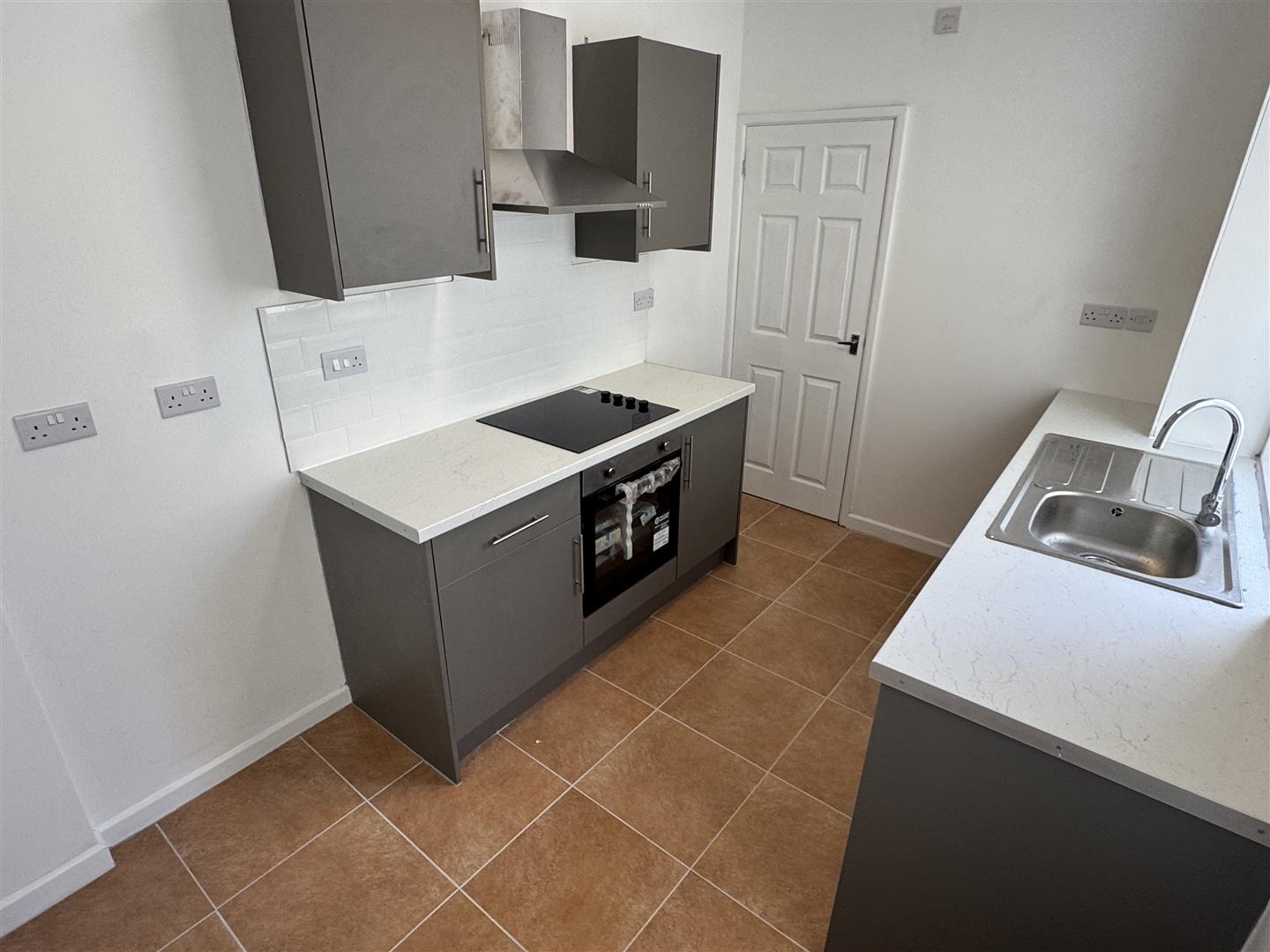 house - terraced for rent herbert street