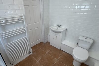 house - terraced for rent herbert street