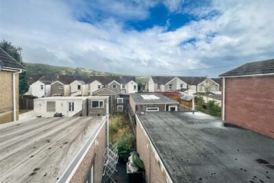 room for rent queen street