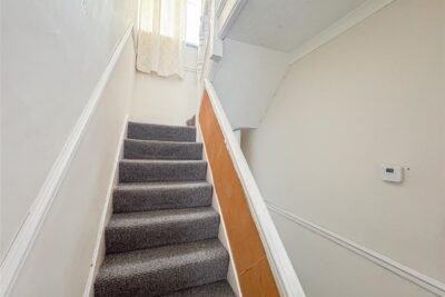 room for rent queen street