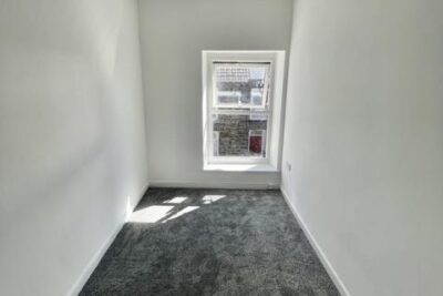 house - terraced for rent tynybedw street