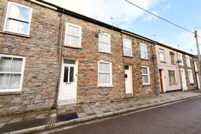 house - terraced for rent tynybedw street