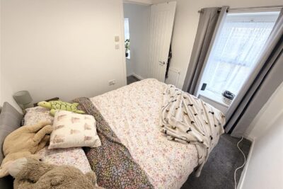 house - terraced for rent tynybedw street