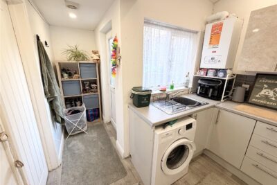 house - terraced for rent tynybedw street