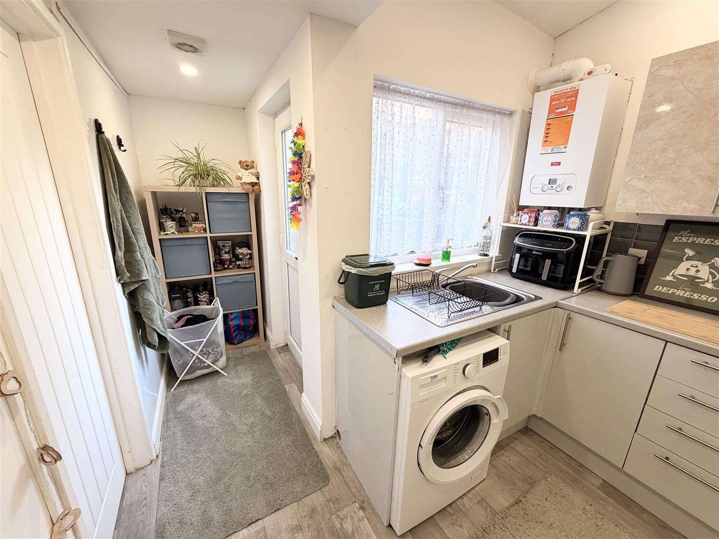 house - terraced for rent tynybedw street