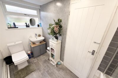 house - terraced for rent tynybedw street