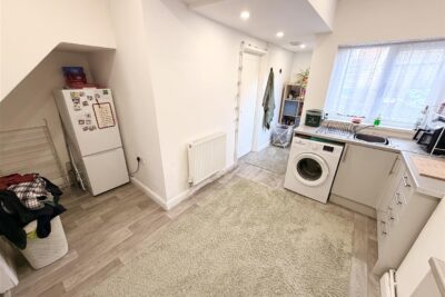 house - terraced for rent tynybedw street