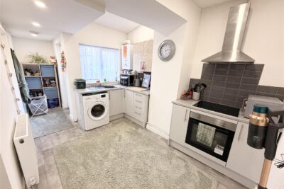 house - terraced for rent tynybedw street