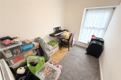 house - terraced for rent tynybedw street