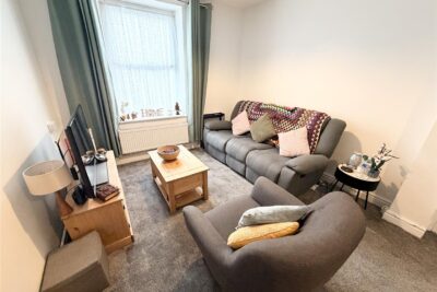 house - terraced for rent tynybedw street