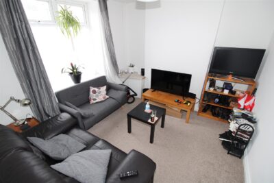 room for rent collins terrace