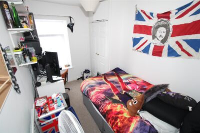 room for rent collins terrace