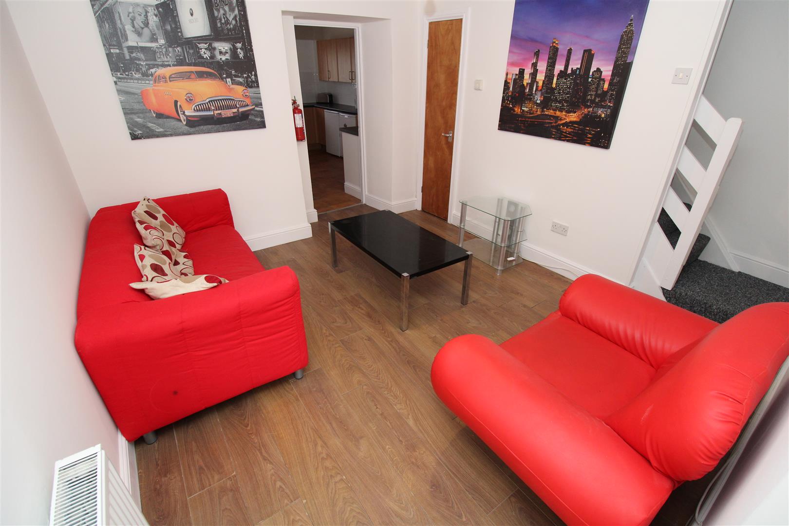 house - terraced for rent park street