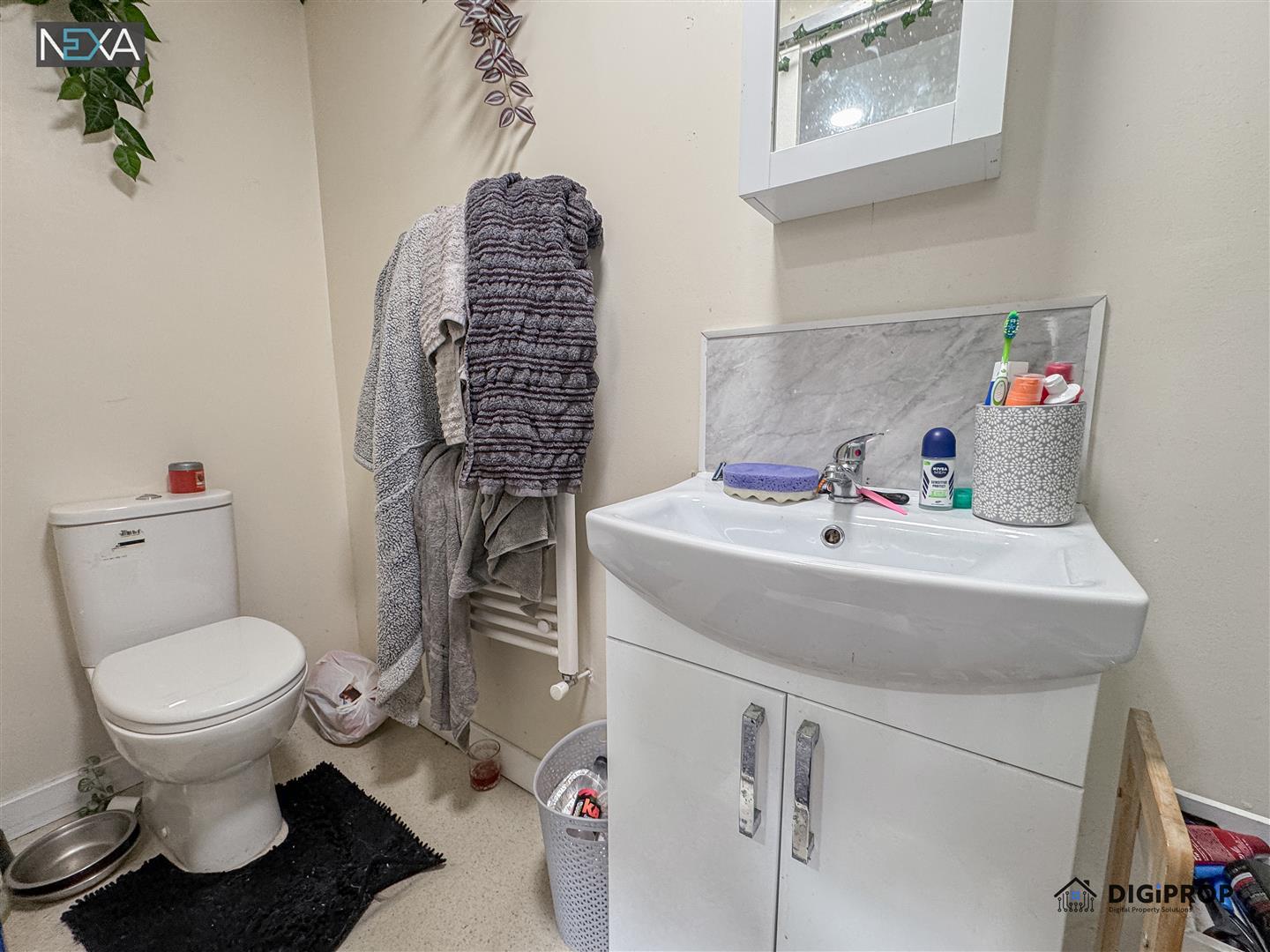 room for rent tower street