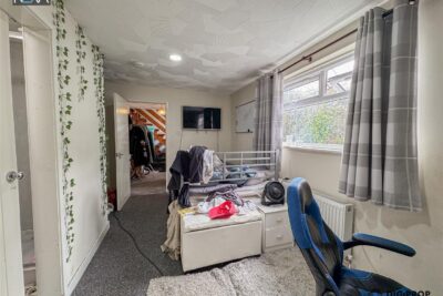 room for rent tower street