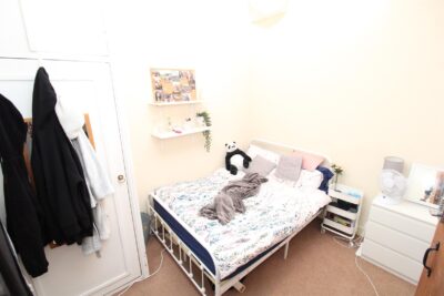 house - terraced for rent wood road