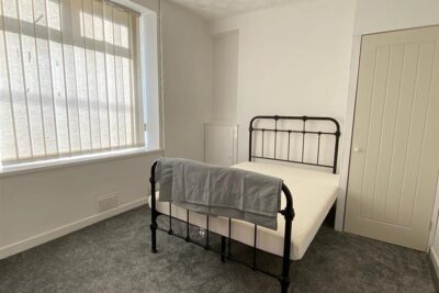 room for rent queen street