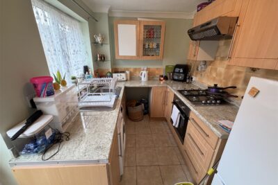 house - semi-detached for rent pen y cae