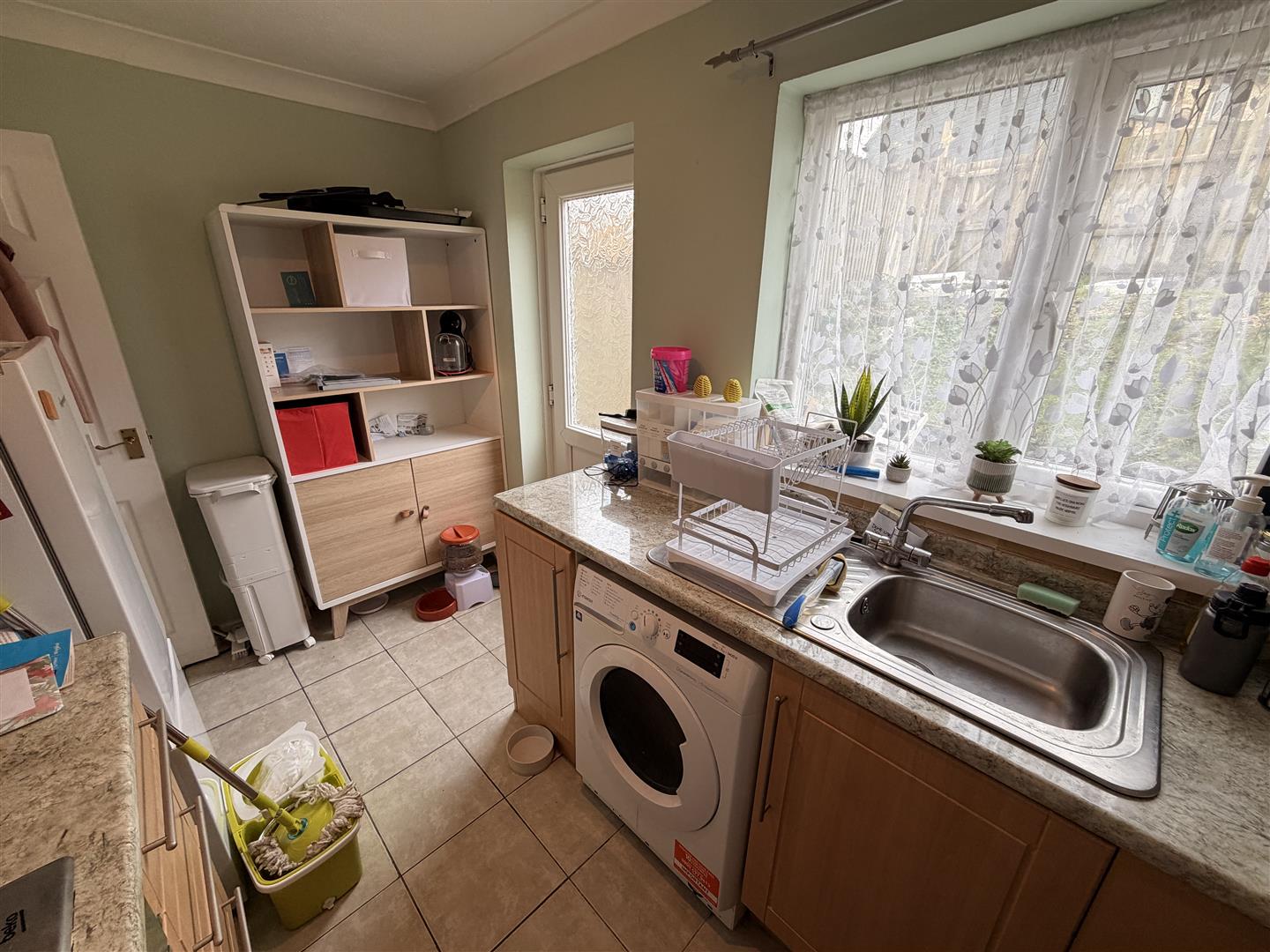 house - semi-detached for rent pen y cae