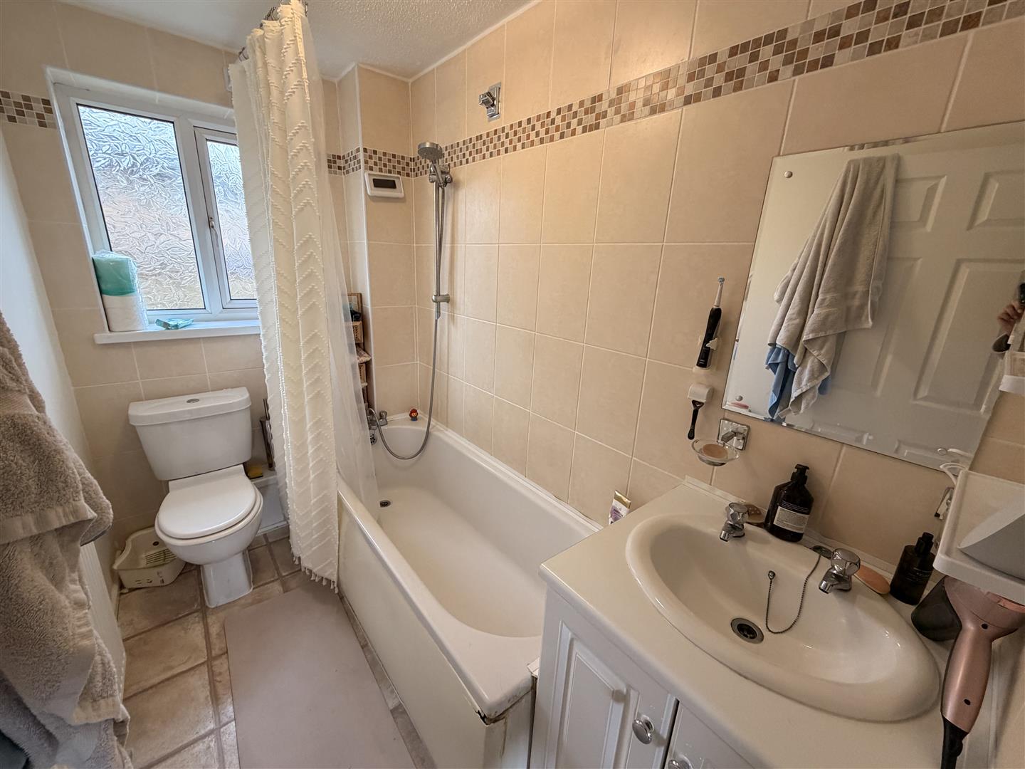 house - semi-detached for rent pen y cae