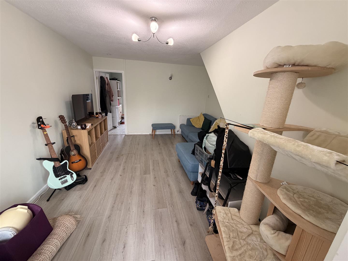 house - semi-detached for rent pen y cae