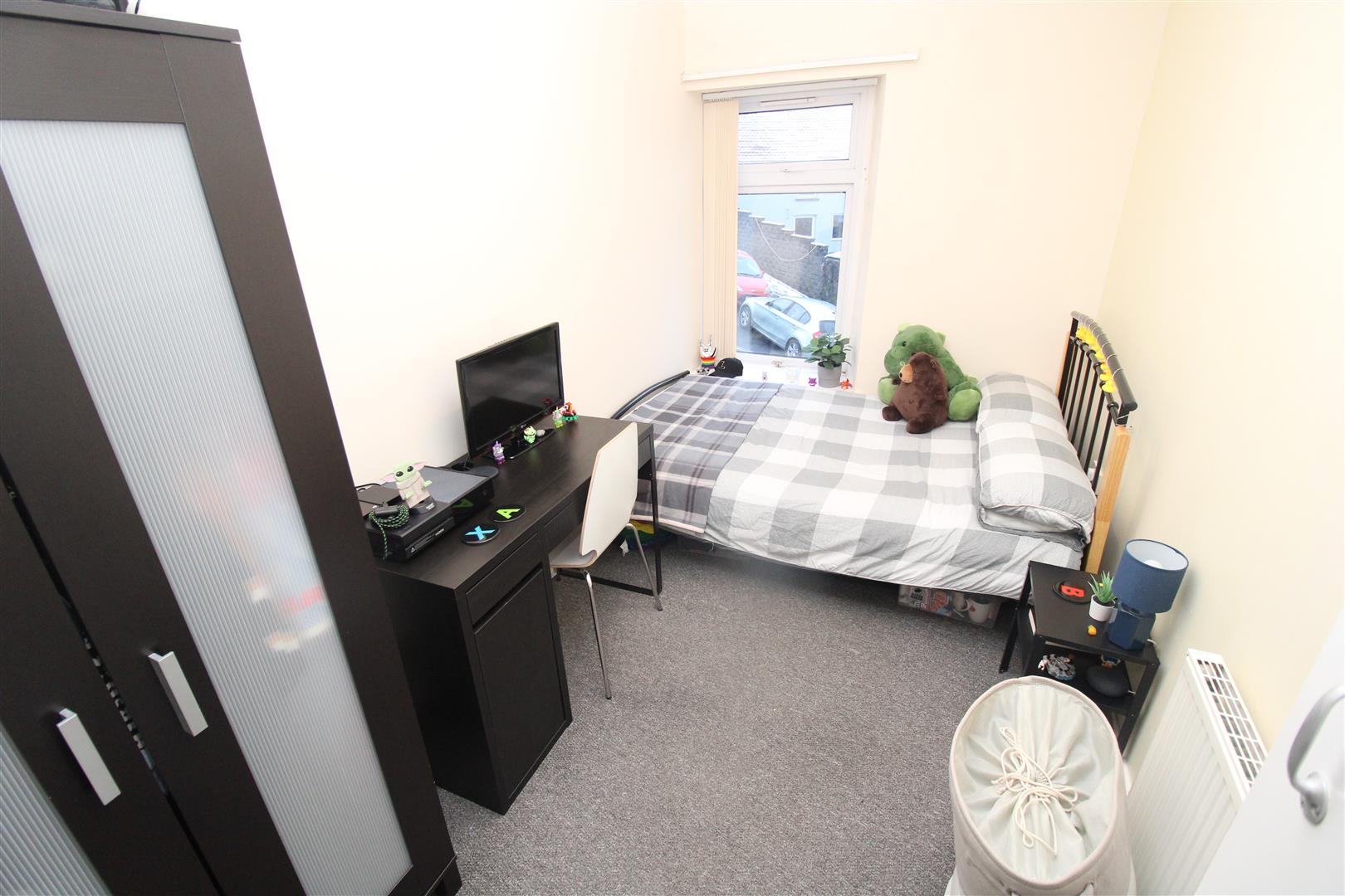 flat for rent stow hill