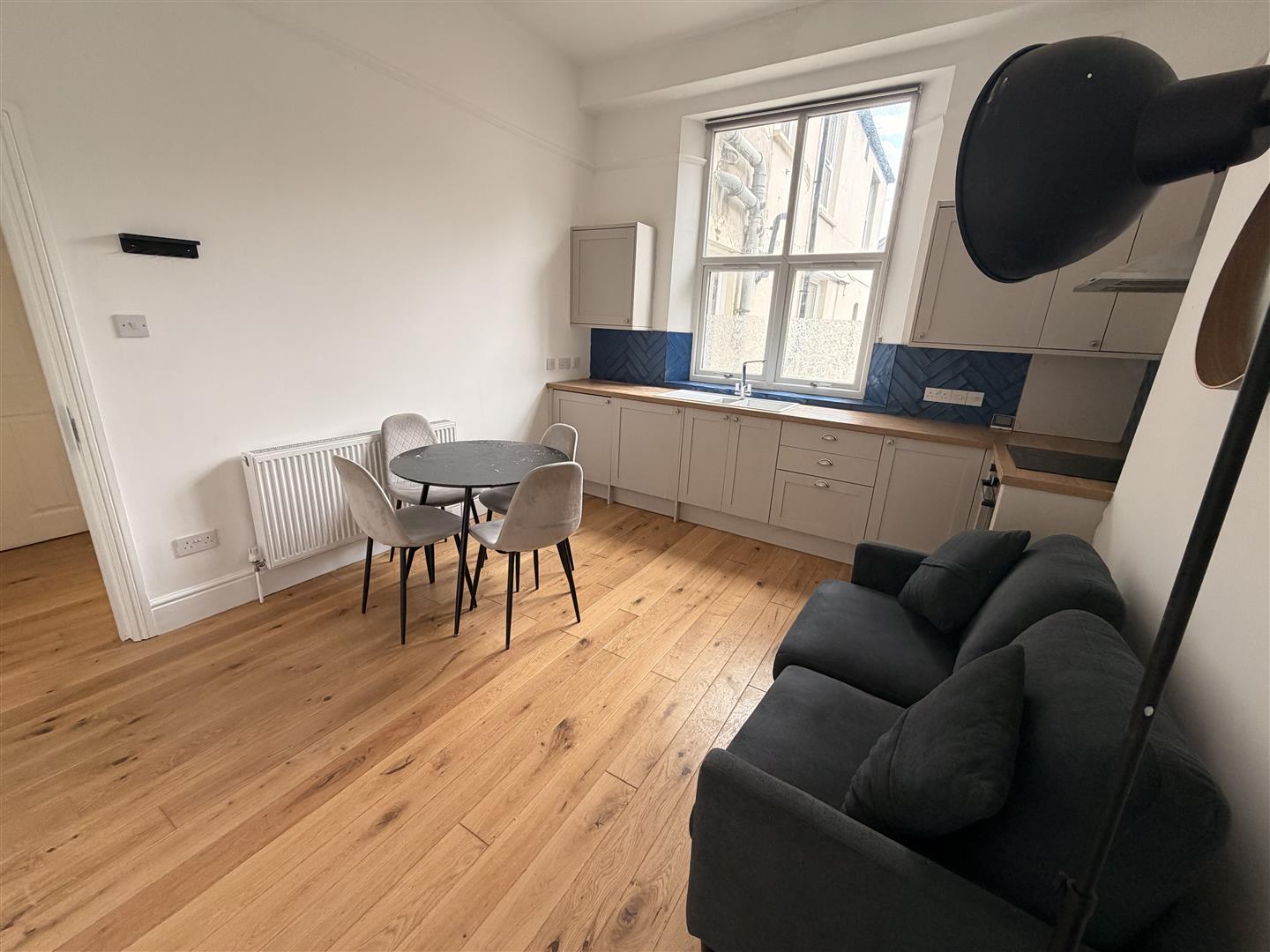 flat for rent richmond road