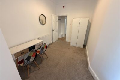 flat for rent richmond road