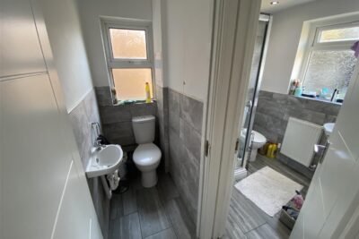 house - terraced for rent queen street