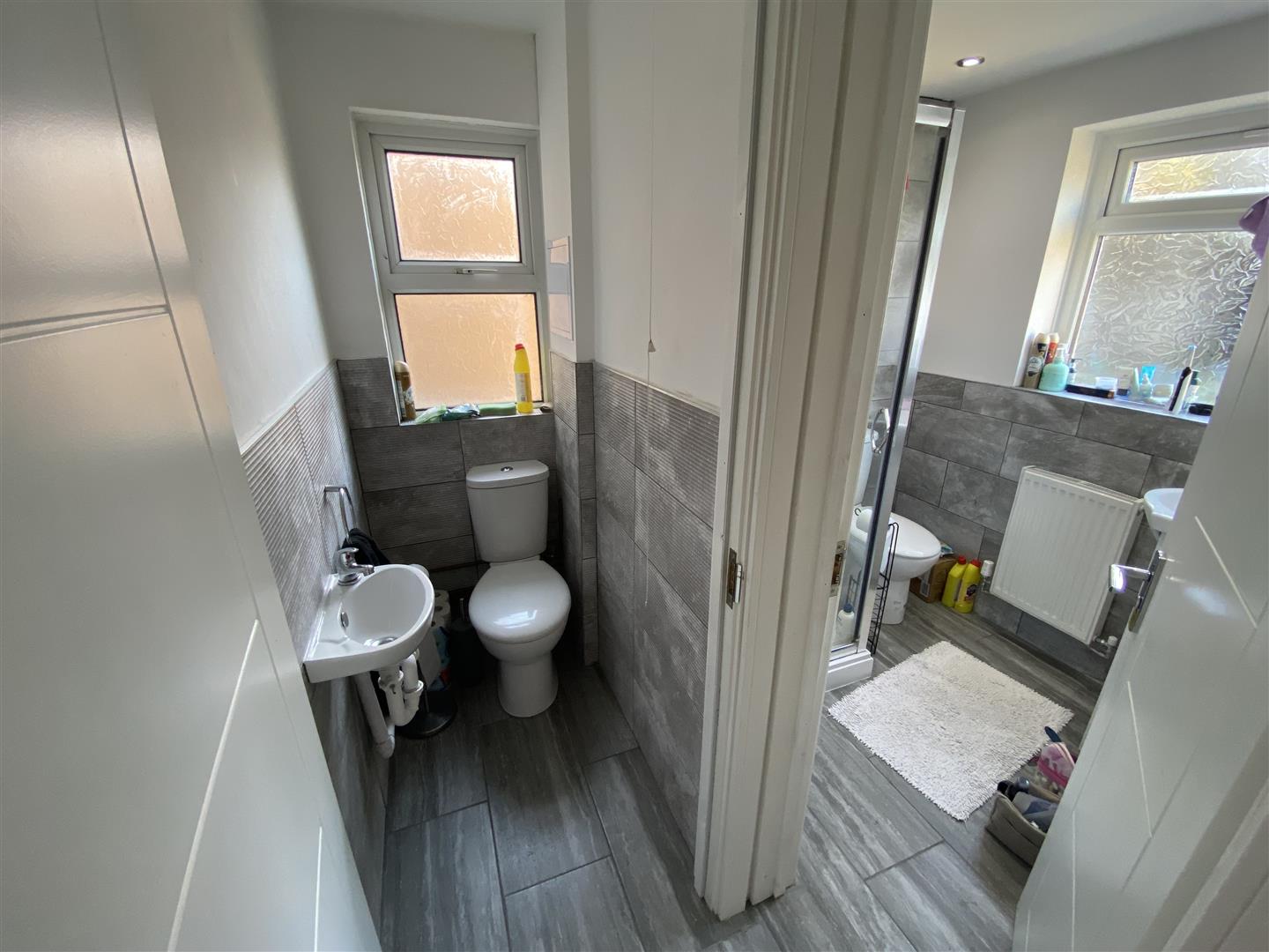 house - terraced for rent queen street