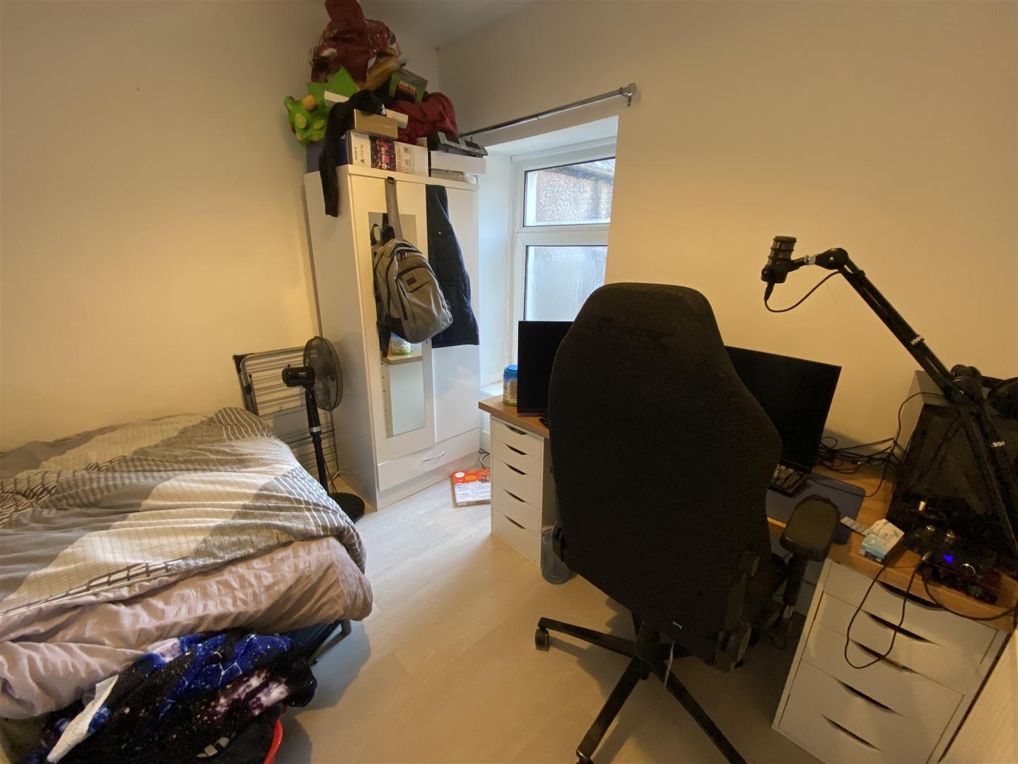 house - terraced for rent queen street