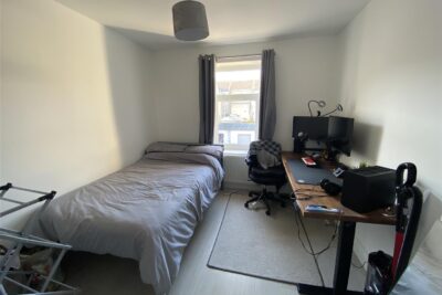 house - terraced for rent queen street