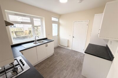 house - semi-detached for rent whittington street