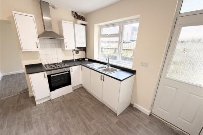 house - semi-detached for rent whittington street