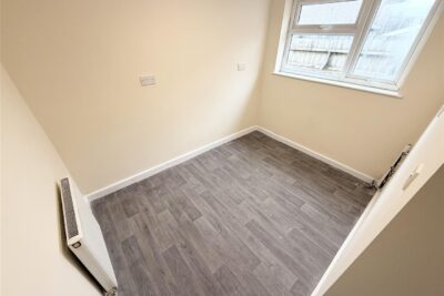 house - semi-detached for rent whittington street