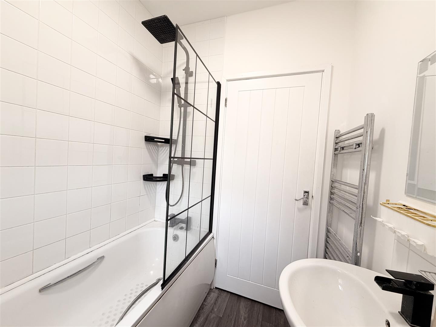 house - semi-detached for rent whittington street