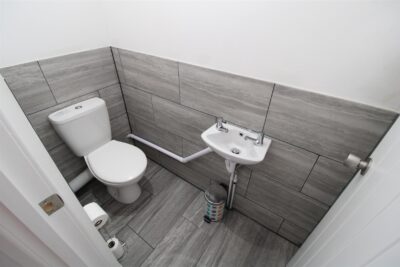 house - terraced for rent park street