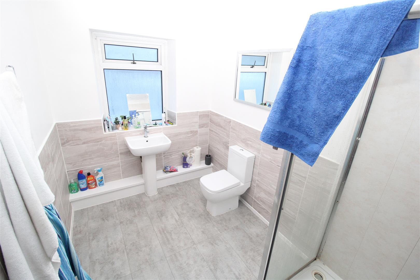 house - terraced for rent birchwood avenue