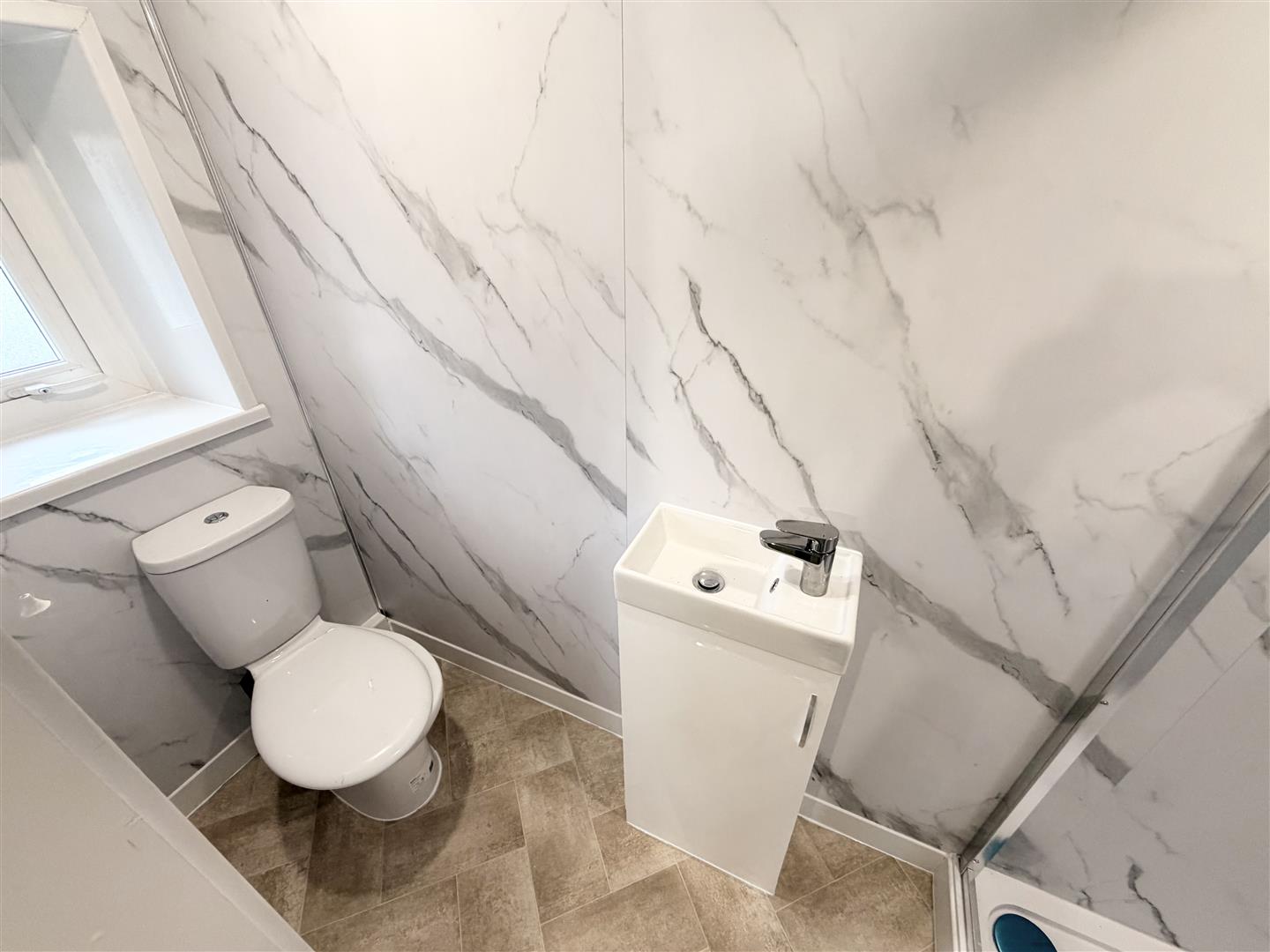 house - semi-detached for rent ystrad road