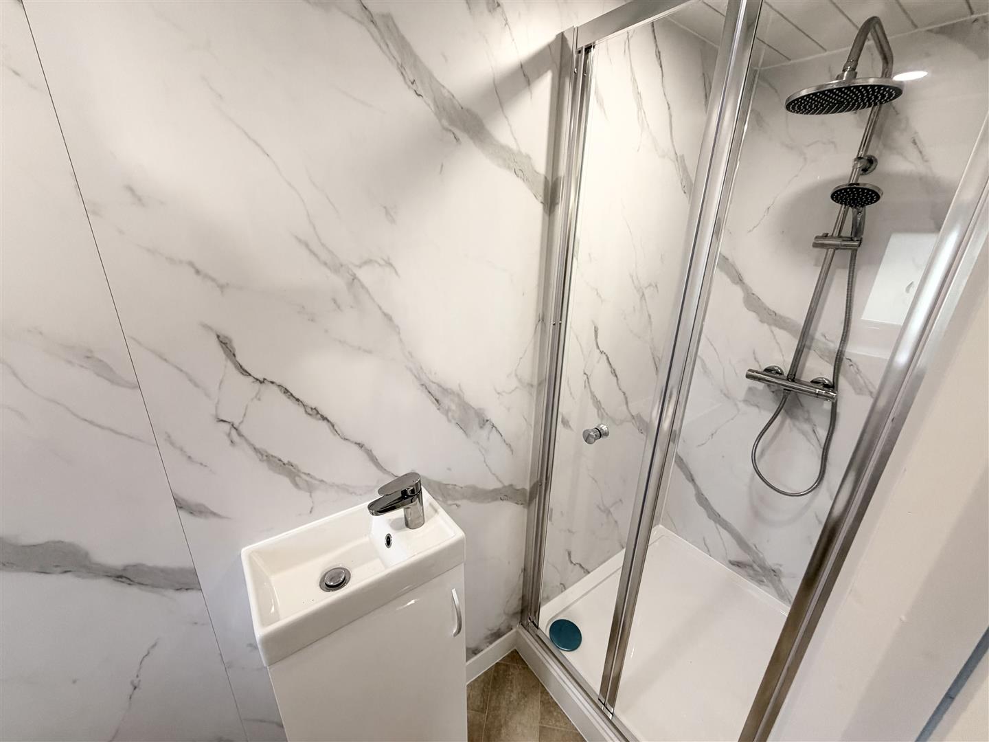 house - semi-detached for rent ystrad road