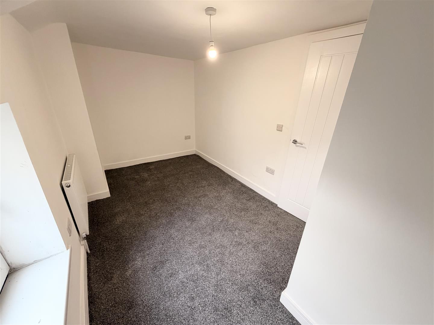 house - semi-detached for rent ystrad road